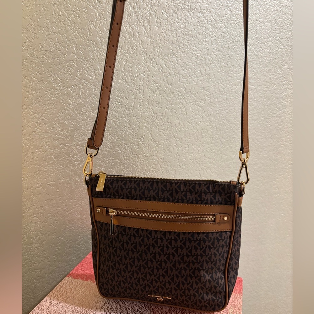 Michael Kors Light Tan Interior Handbag